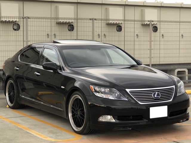金融車平成19年レクサスLS600H